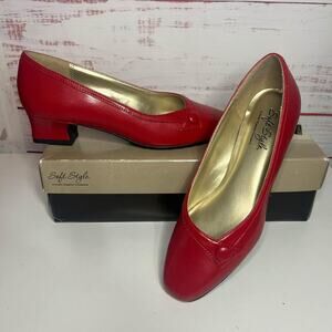 New In Box Soft Style By Hush Puppies Red Patent Heels Women’s US SIZE 5